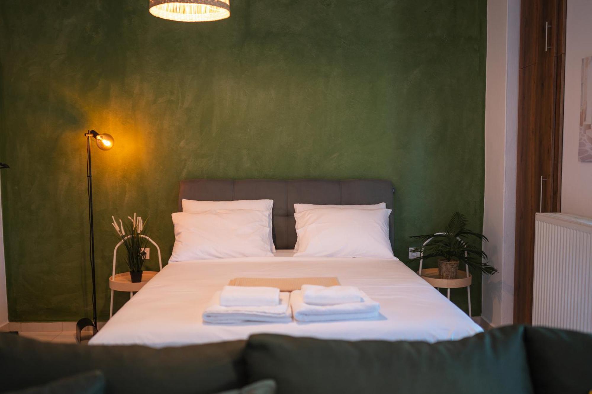 Ancient Forest Suite By Heeaven'S Hall Luxury Suites Alexandroupoli Esterno foto